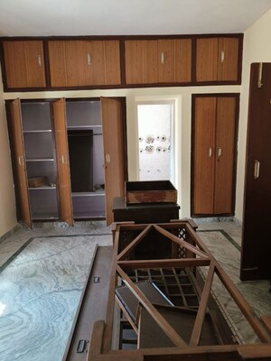Staircase in 2 BHK Builder Floor at RWA Apartments Sector 26, Sector 26 – for Rent