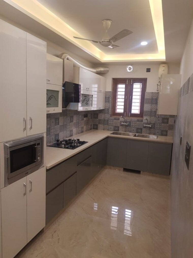 Kitchen, parklands 3 Bedroom 250 Sq.Ft. Builder Floor In Sector 85 Faridabad 10109367