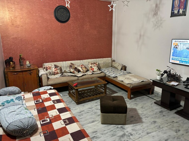 Living Room, rajendra nagar sector 2 2 Bedroom 80 Sq.Yd. Builder Floor In Rajendra Nagar Sector 2 Ghaziabad 10109386