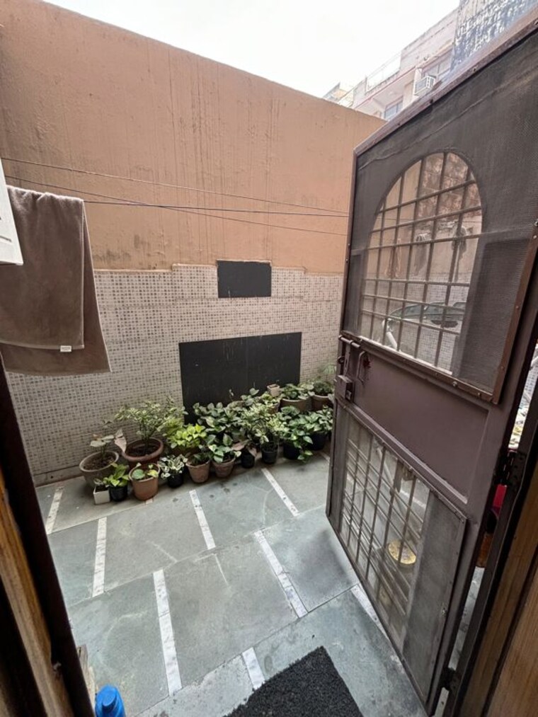 Balcony, rajendra nagar sector 2 2 Bedroom 80 Sq.Yd. Builder Floor In Rajendra Nagar Sector 2 Ghaziabad 10109386