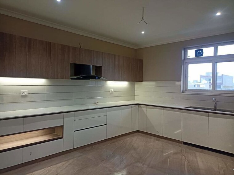 Kitchen, bp-homes 4 Bedroom 380 Sq.Yd. Builder Floor In Sector 85 Faridabad 10109394