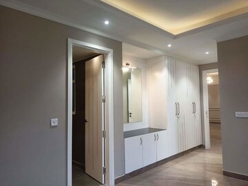 Building Lobby in 4 BHK Builder Floor at BP Homes, Sector 85 – for Sale