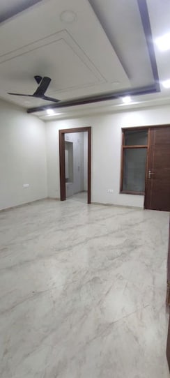 3 BHK + Pooja Room,Servant Room Builder Floor For Sale in BP Homes