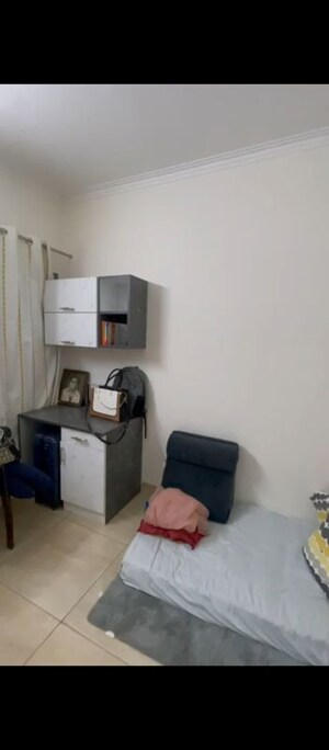 Furnished Amenities in 2 BHK Apartment at Gaur City 7th Avenue, Sector 4 Greater Noida – for Rent