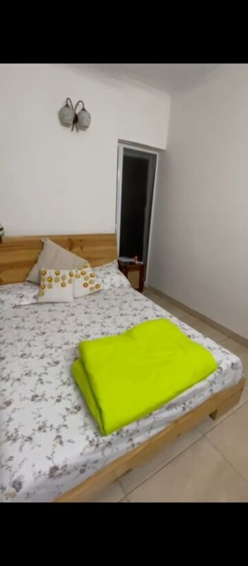 2 BHK Apartment For Rent in Gaur City 7th Avenue, Sector 4 Greater Noida