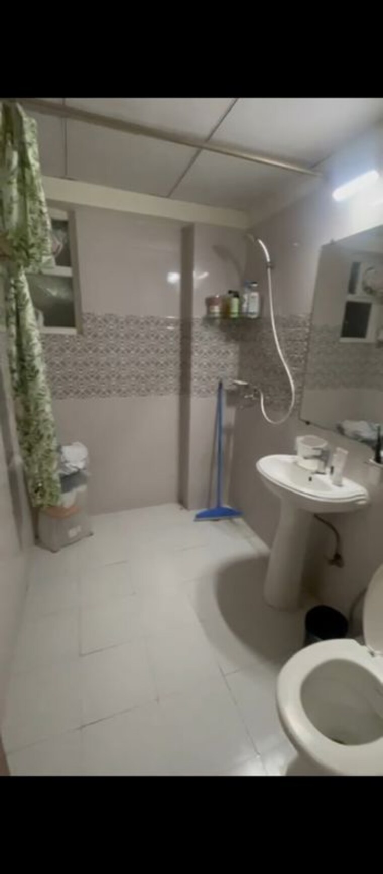 Bathroom, gaur-city-7th-avenue 2 Bedroom 1075 Sq.Ft. Apartment In Sector 4 Greater Noida Greater Noida 10109442