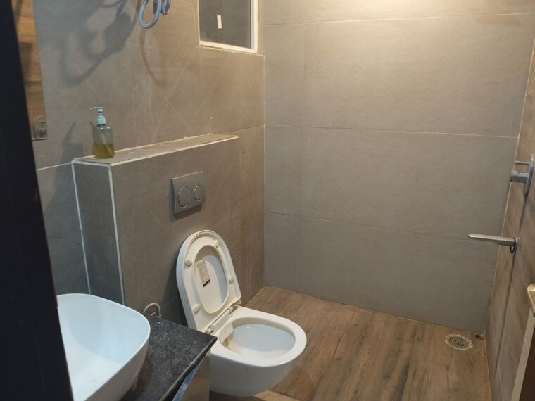 Bathroom, nk-sharma-savitry-greens 1 Bedroom 600 Sq.Ft. Apartment In Lohgarh Zirakpur 10109444