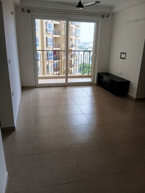 Room in 2 BHK Apartment at Bhartiya City Nikoo Homes II, Thanisandra Main Road – for Rent