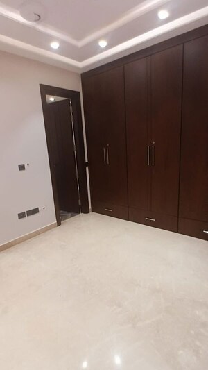 Room in 2 BHK Builder Floor at Lajpat Nagar 4 – for Rent