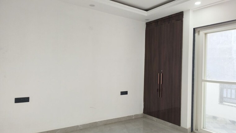 Room, parklands 3 Bedroom 250 Sq.Yd. Builder Floor In Sector 85 Faridabad 10109467