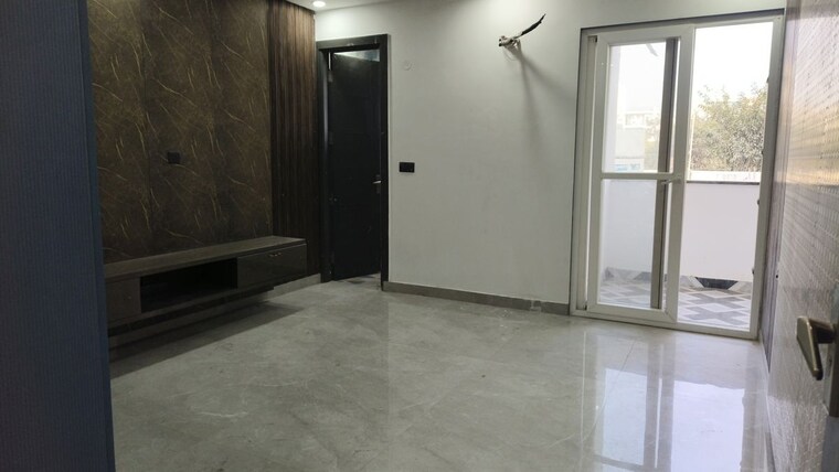 Room, parklands 3 Bedroom 250 Sq.Yd. Builder Floor In Sector 85 Faridabad 10109467