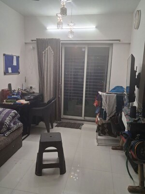 2 BHK Apartment For Rent in Dosti Eastern Bay, Wadala