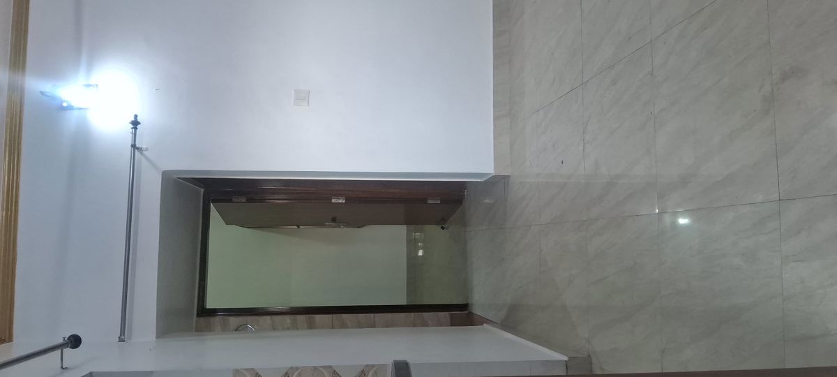 2.5 BHK + Extra Room Apartment For Rent in Sarita Vihar