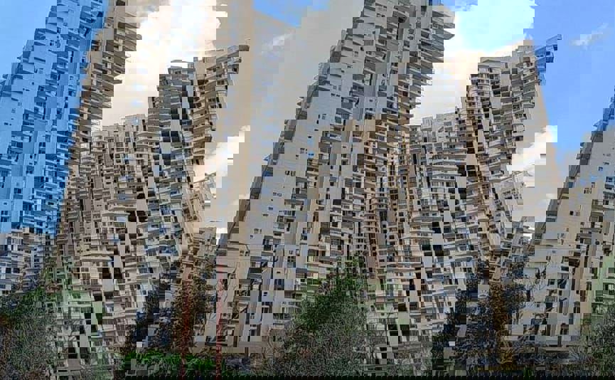 2 BHK 1195 Sq.Ft. Apartment in Amrapali Heartbeat City