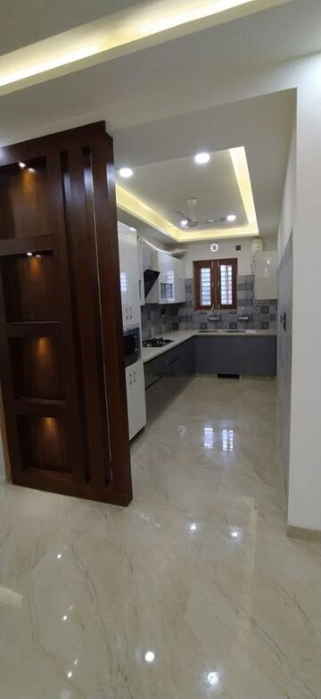 Building Lobby in 4 BHK Builder Floor at Parklands, Sector 85 – for Sale