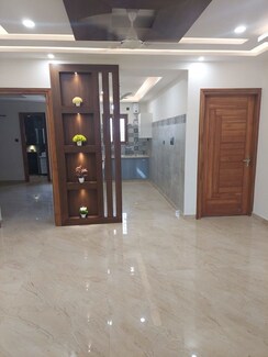 4 BHK + Pooja Room,Servant Room Builder Floor For Sale in Parklands