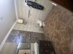 Furnished Amenities in 2 BHK Builder Floor at Sector 9a – for Rent