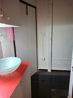 Bathroom in 3 BHK Apartment at Marine Drive – for Rent