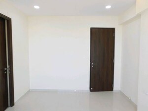 Room in 3 BHK Apartment at Kalpataru Magnus, Bandra East – for Sale