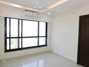Room in 3 BHK Apartment at Kalpataru Magnus, Bandra East – for Sale