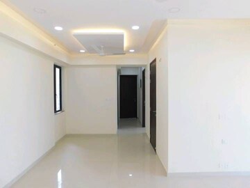 Building Lobby in 3 BHK Apartment at Kalpataru Magnus, Bandra East – for Sale