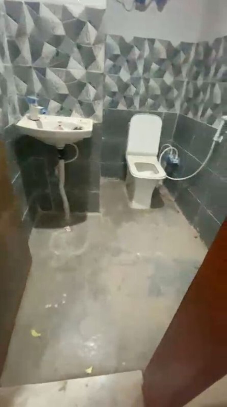 Master Bedroom, sl-apartments-sector-49 2 Bedroom 1050 Sq.Ft. Builder Floor In Sector 49 Noida 10109557