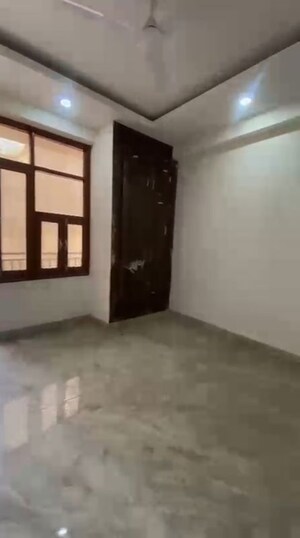 Room in 2 BHK Builder Floor at SL Apartments Sector 49, Sector 49 – for Sale