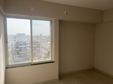 Room in 1 BHK Apartment at Kharadi – for Rent