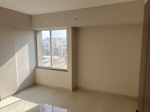 Room in 1 BHK Apartment at Kharadi – for Rent