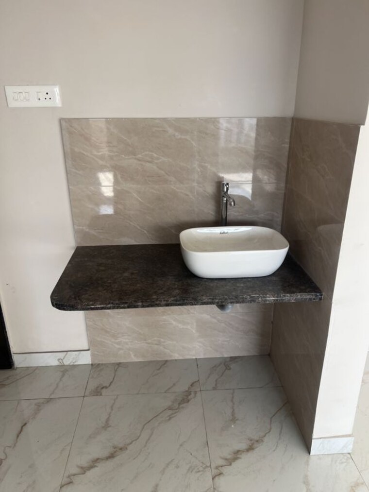 Bathroom, kharadi 2 Bedroom 750 Sq.Ft. Apartment In Kharadi Pune 10109570