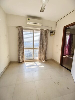2 BHK Apartment For Rent in Aspen Park, Goregaon East