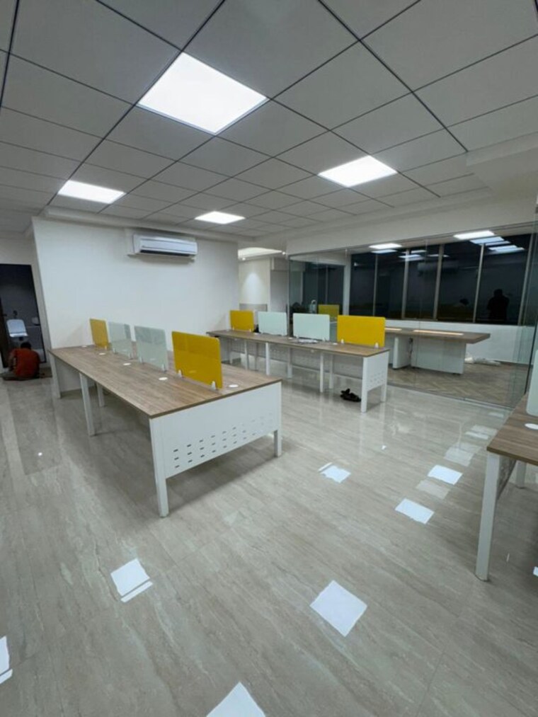 Team Area, the-crescent-business-park Commercial Office Space 1900 Sq.Ft. In Sakinaka Mumbai 10109591