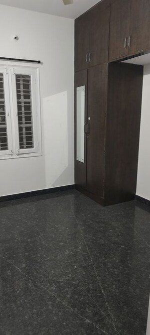 Bedroom in 1 BHK Builder Floor at Jeevan Bima Nagar – for Rent