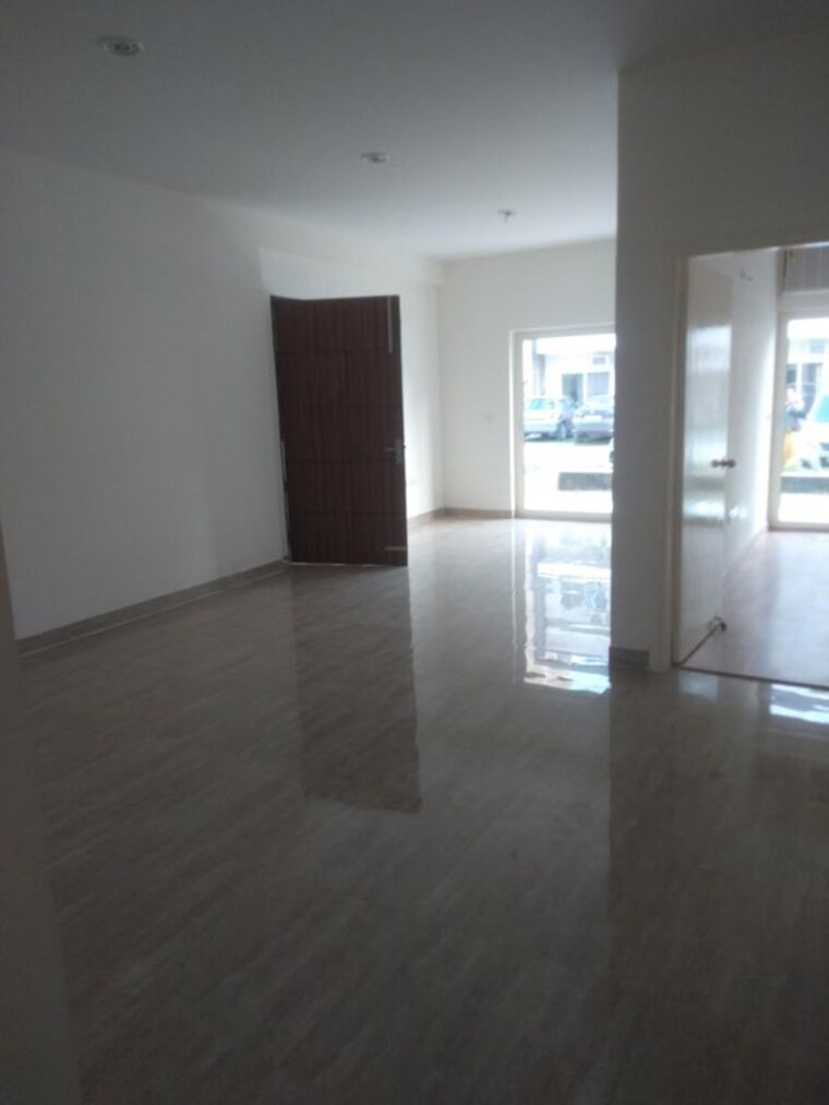 Room, puri-aman-vilas 3 Bedroom 145 Sq.Yd. Builder Floor In Sector 89 Faridabad 10109603