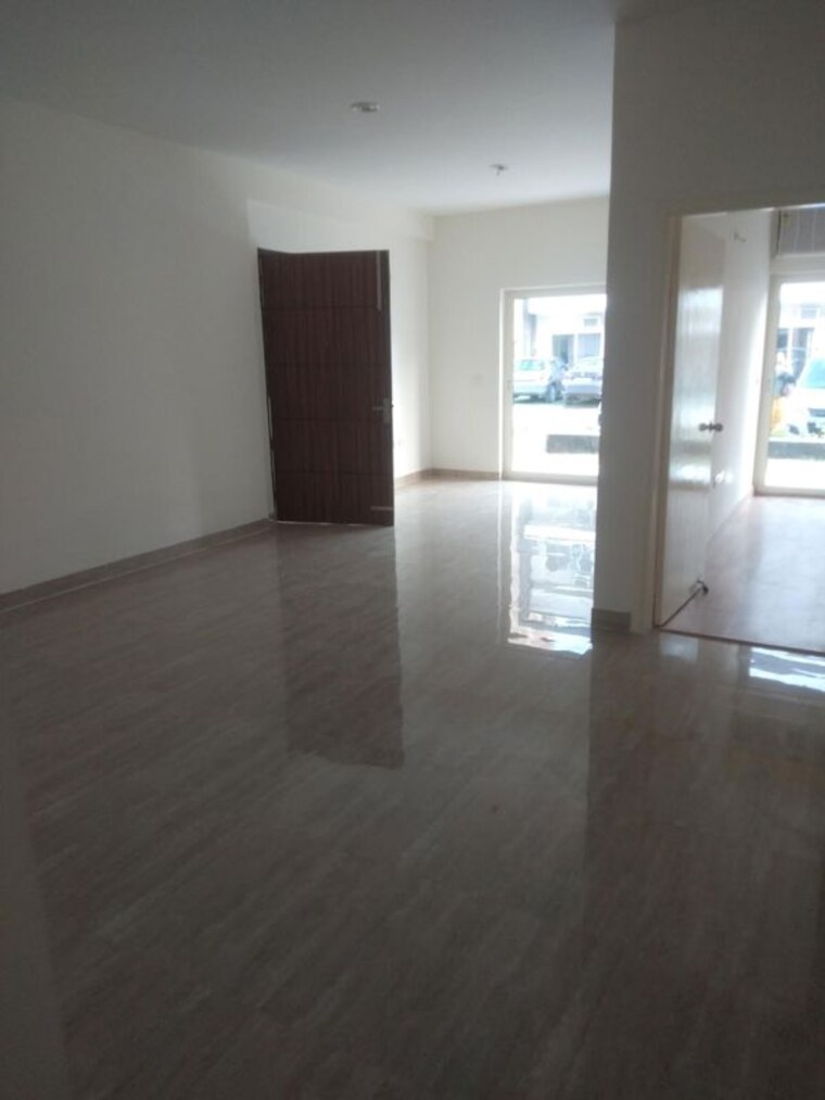 Room, puri-aman-vilas 3 Bedroom 145 Sq.Yd. Builder Floor In Sector 89 Faridabad 10109603
