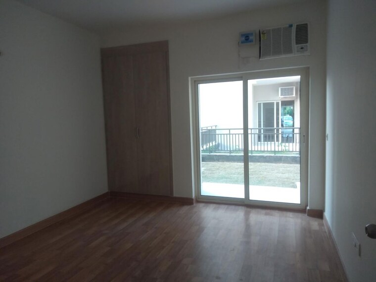 Room, puri-aman-vilas 3 Bedroom 145 Sq.Yd. Builder Floor In Sector 89 Faridabad 10109603