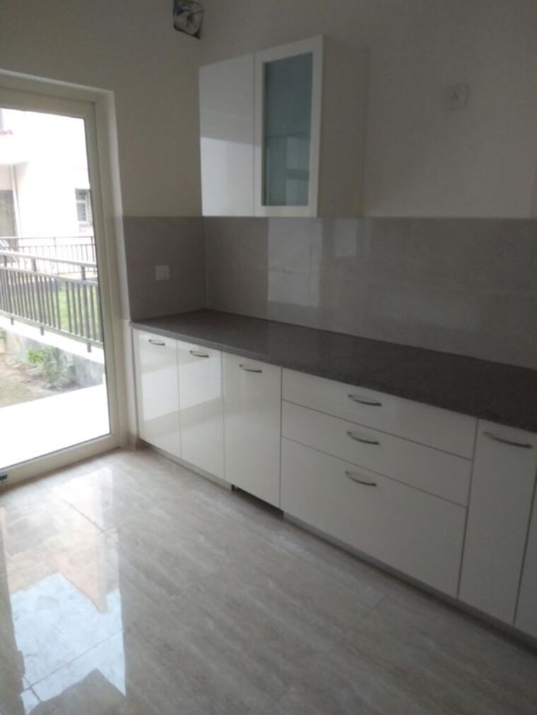 Room, puri-aman-vilas 3 Bedroom 145 Sq.Yd. Builder Floor In Sector 89 Faridabad 10109603