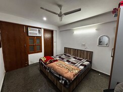 1 RkBuilder Floor For Rent in Saurabh Niwas