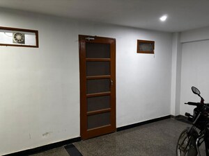 Room in 1 RK Builder Floor at Saurabh Niwas, Sector 40 – for Rent