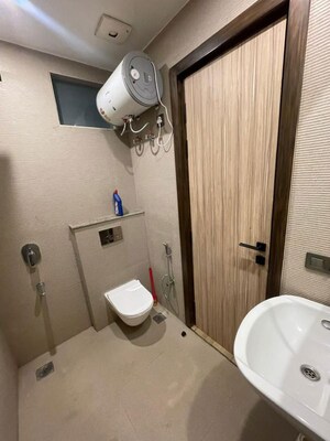Bathroom in 1 BHK Builder Floor at Saurabh Niwas, Sector 40 – for Rent