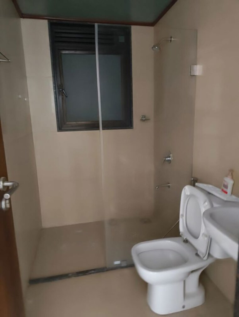 Bathroom, lunkad-sky-vie 3.5 Bedroom 2000 Sq.Ft. Apartment In Viman Nagar Pune 10109621