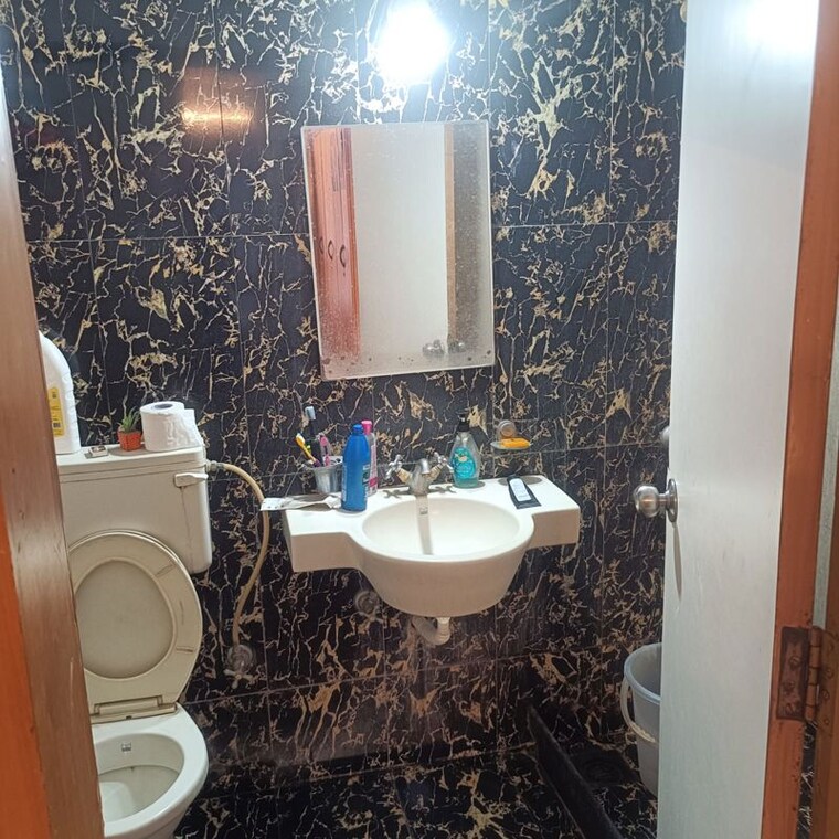 Bathroom, karia-konark-campus 4 Bedroom 2500 Sq.Ft. Apartment In Viman Nagar Pune 10109632