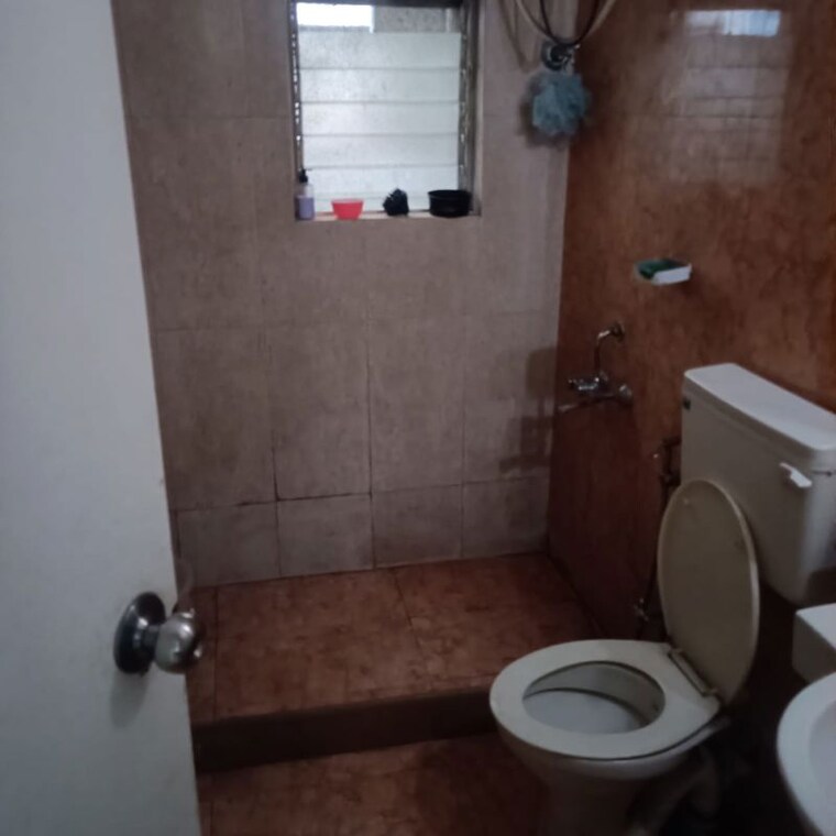 Bathroom, karia-konark-campus 4 Bedroom 2500 Sq.Ft. Apartment In Viman Nagar Pune 10109632