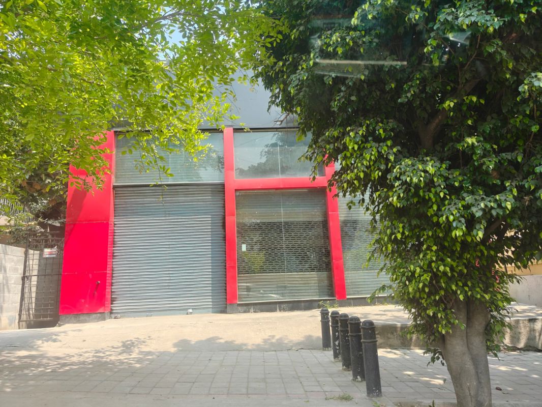 Showroom For Rent in Koramangala