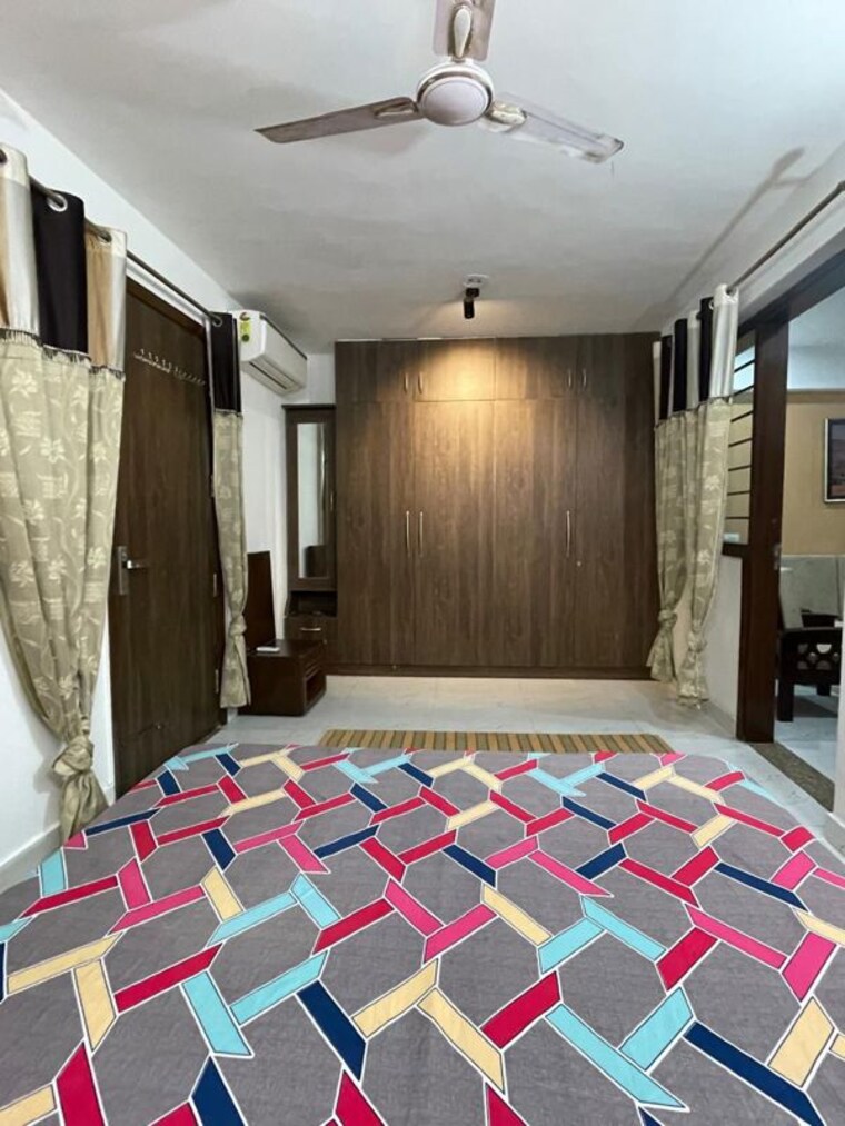 Bedroom, saurabh-niwas 2 Bedroom 1100 Sq.Ft. Builder Floor In Sector 40 Gurgaon 10109639