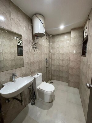 Bathroom in 2 BHK Builder Floor at Saurabh Niwas, Sector 40 – for Rent