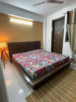 Bedroom in 2 BHK Builder Floor at Saurabh Niwas, Sector 40 – for Rent