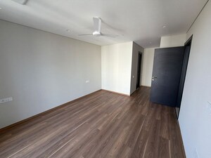 Room in 3.5 BHK Apartment at Panchshil Towers, Kharadi – for Rent