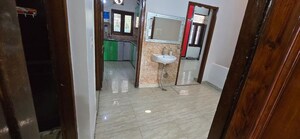 Room in 3 BHK Builder Floor at Crown Plaza Mall, Sector 15a – for Rent