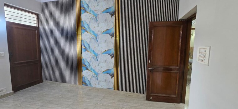 Bedroom, crown-plaza-mall 3 Bedroom 350 Sq.Yd. Builder Floor In Sector 15a Faridabad 10109642